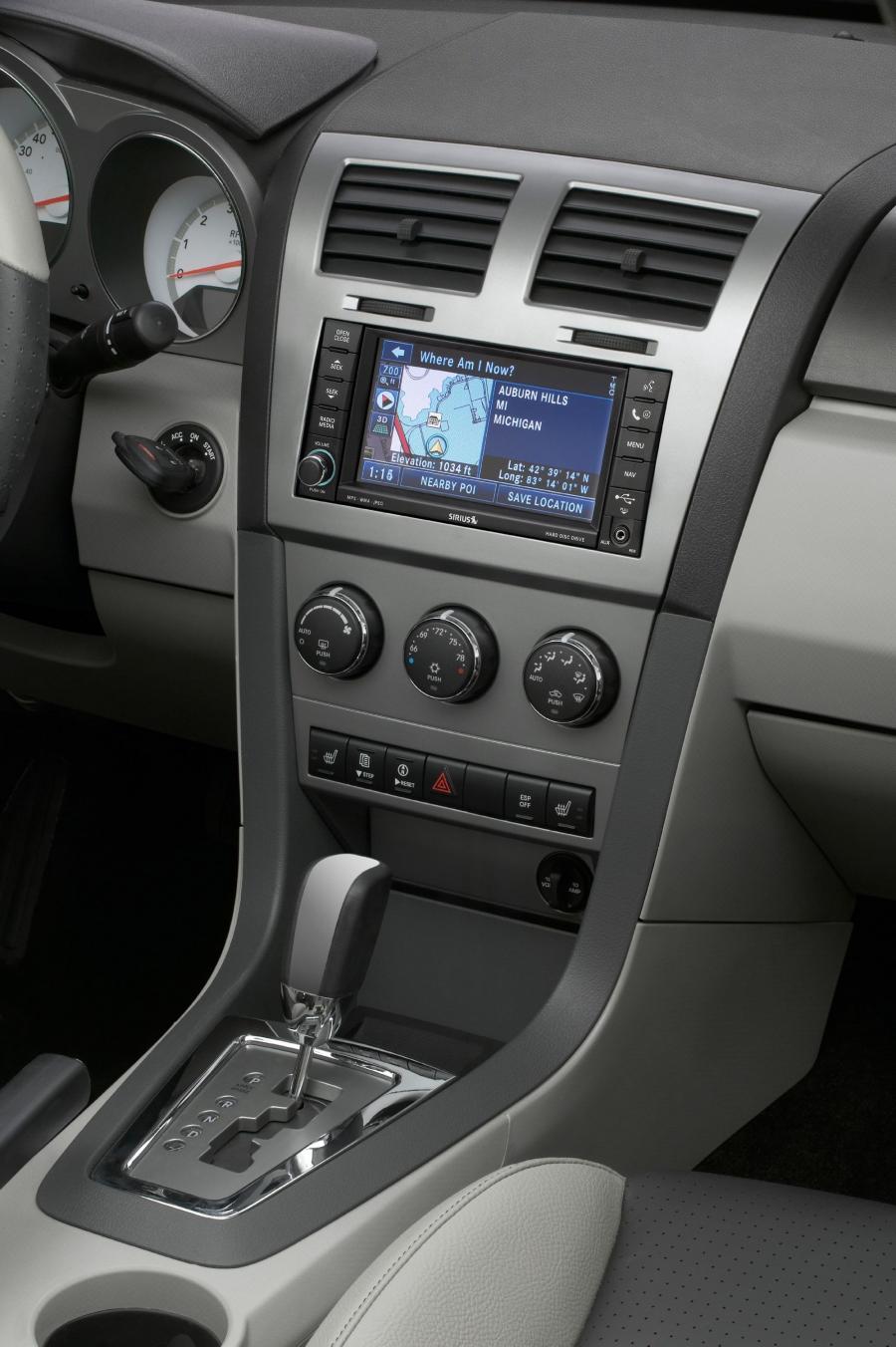  Dodge Avenger R/T 2010 года  (фото 3 из 5)